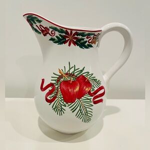 🎄 Tiffany & Co. “Tiffany Holly” Pitcher 🎄